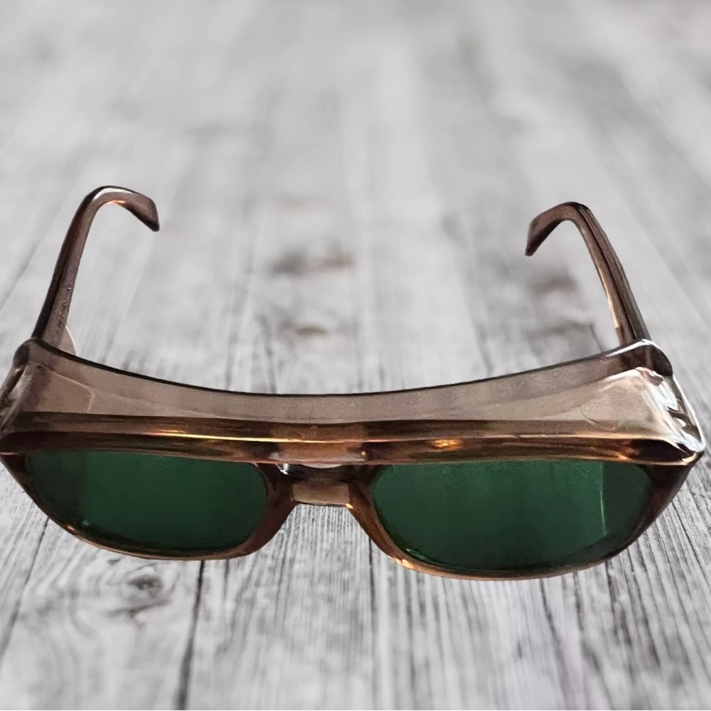 Set Of 3 Bouton Safety Spectacles Glasses 2x Green Lens and 1x Clear Lens - Picture 4 of 9
